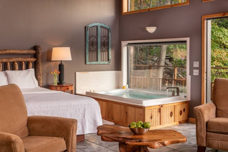 Cabin  Eureka Springs