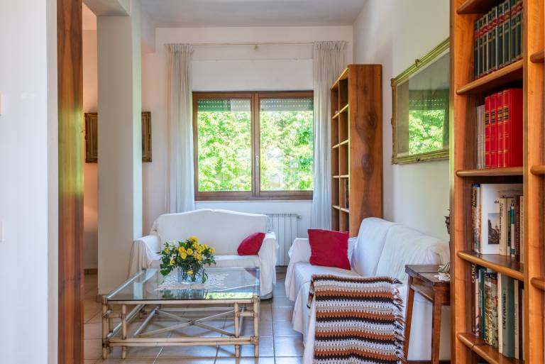 Fully equipped lovely rental apartment with fast internet & patio | City view | Suitable for remote work | Pet-friendly — photo 2