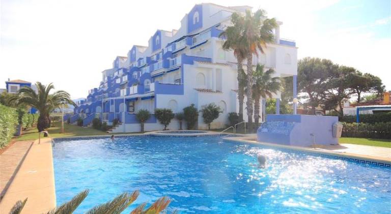Fully equipped apartment with terrace, yard & pool | Close to the beach | Pets are welcome in Denia