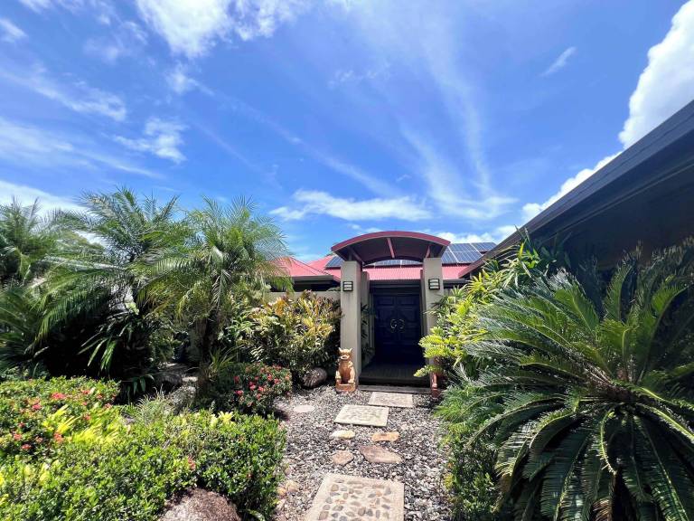 House Mission Beach