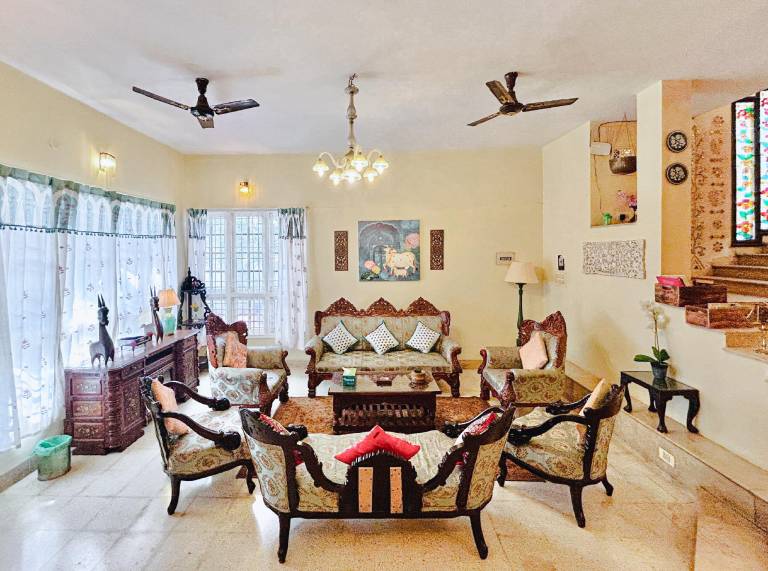 House  Madiwala Lake