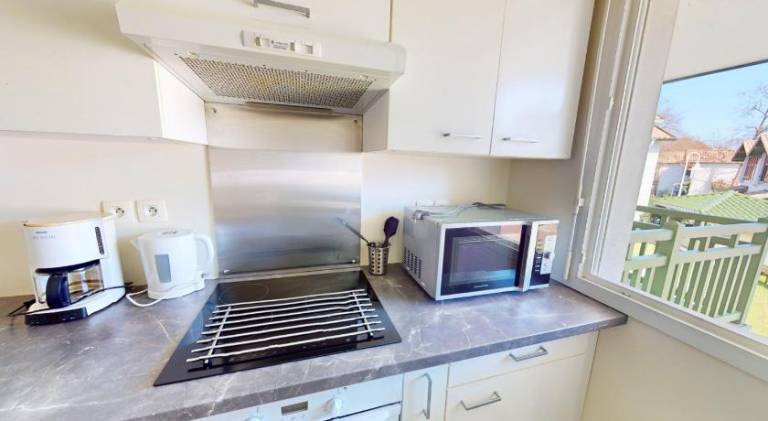 Rental apartment with patio | Pet-friendly — photo 4