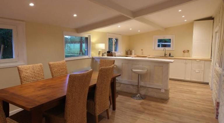 Vacation home with hot tub — photo 3