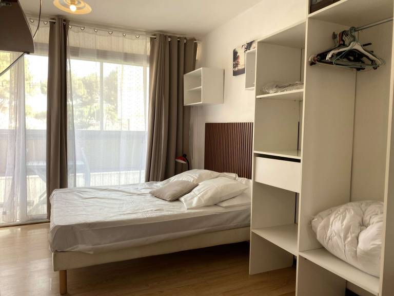 Cozy Studio with Parking, AC, and WiFi in Balaruc-les-Bains — photo 2