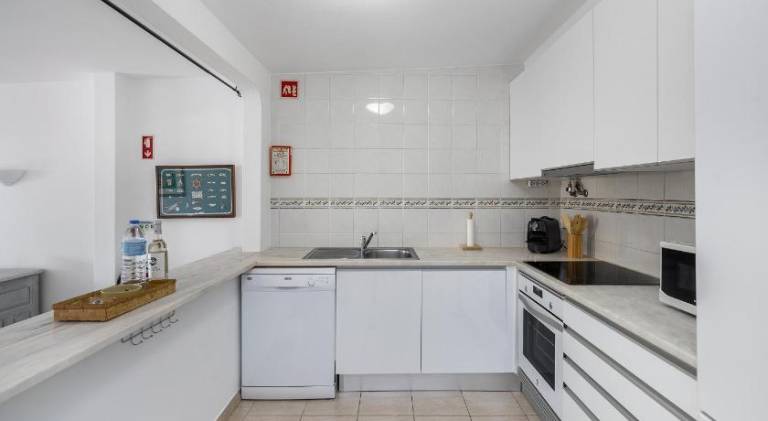 Pleasant vacation home with terrace, garden & private pool | Pets are welcome — photo 4