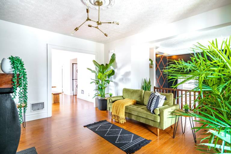 PRIME Location - CLEAN - Parking Free - Top Rated in Franklin, OH