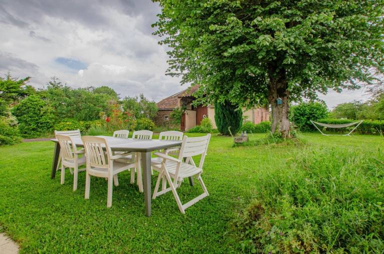 Gite with garden & grill — photo 3