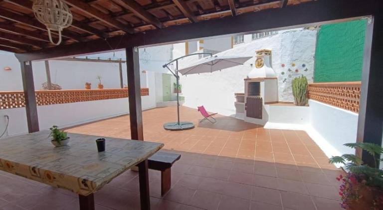 Rental apartment with barbecue & garden in Beja
