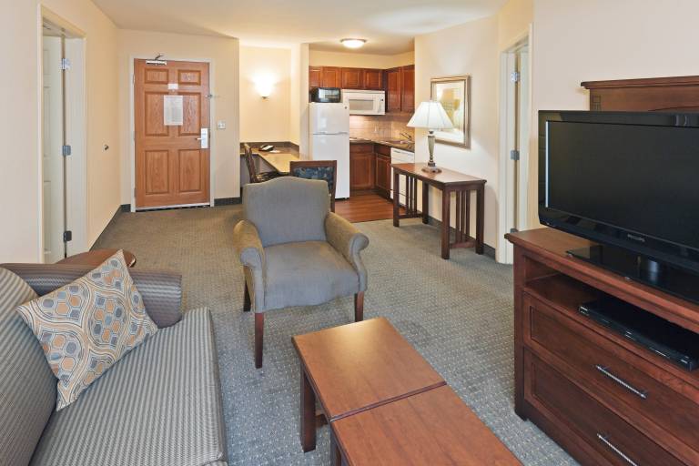 2 Bedroom Suite 1 King 2 Doubles Nonsmok