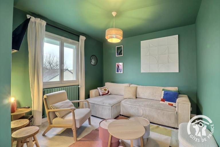 Gite with patio, BBQ & yard | Dogs allowed — photo 3