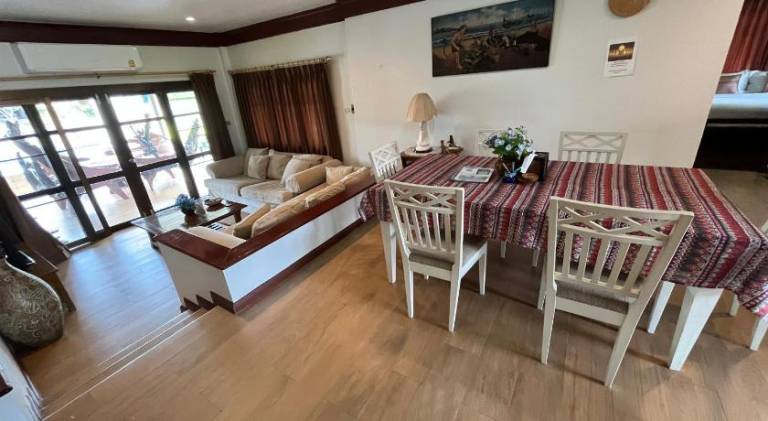Ample apartment with sauna, garden & pool | Pets allowed — photo 5