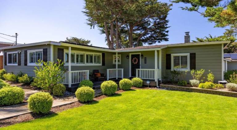 House with 3 rooms for 8 persons in San Mateo, CA