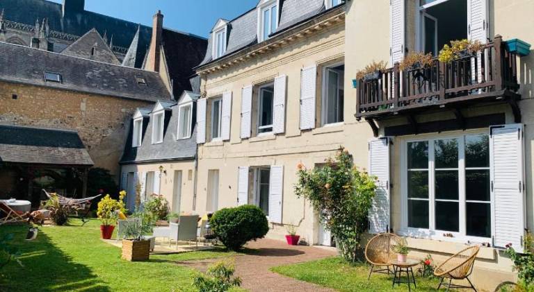 Les Tourterelles in Saint-Ouen