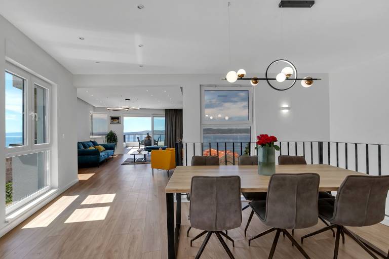 House with yard, BBQ & private pool | Sea view — photo 4