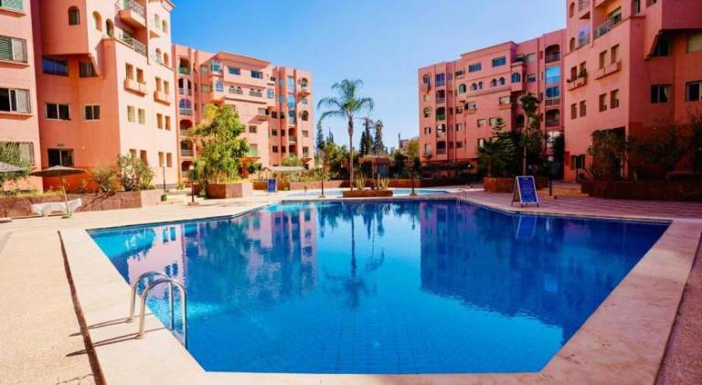 Holiday apartment with pool & hot tub in Marrakech