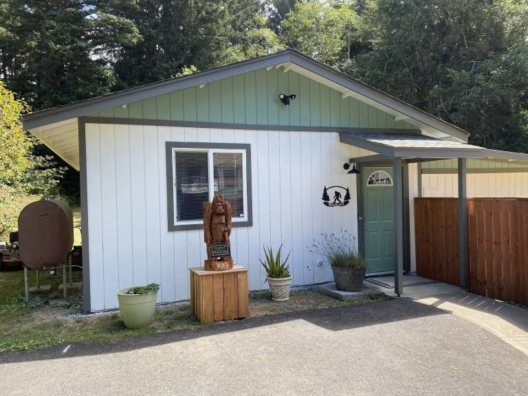 House  Crescent City