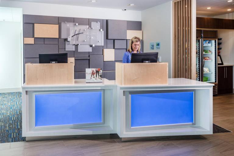 Holiday Inn Express & Suites Rice Lake By IHG — photo 4