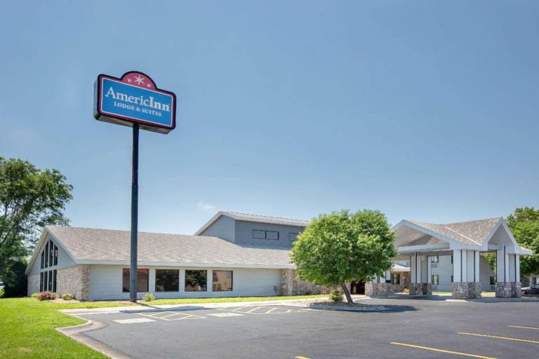AmericInn by Wyndham Lincoln North in Lincoln, NE