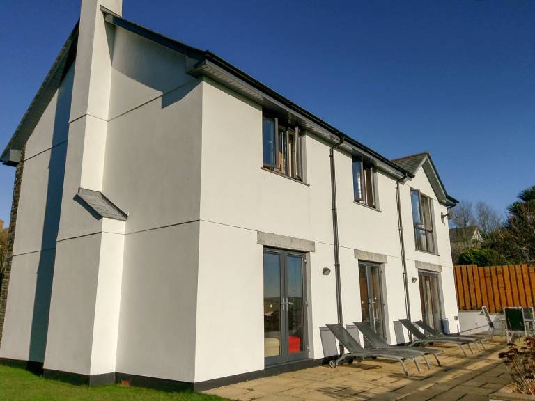 Family-oriented pleasant cottage with terrace, garden & grill | Pet-friendly — photo 2