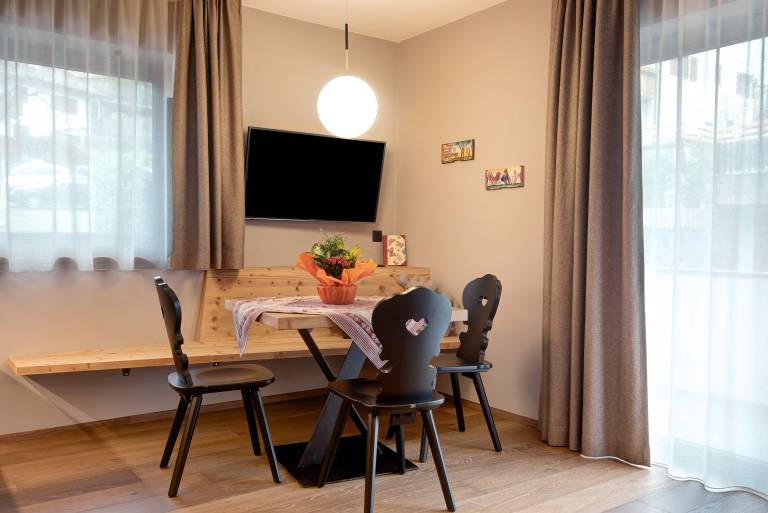 Luxurious Apartment "Silvy am Schlern" with Mountain View, Balcony & Wi-Fi — photo 3
