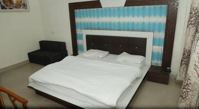 hotel mayur