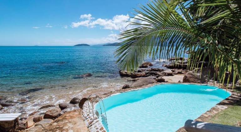 House with garden, pool & terrace | Pets are welcome in Ilhabela
