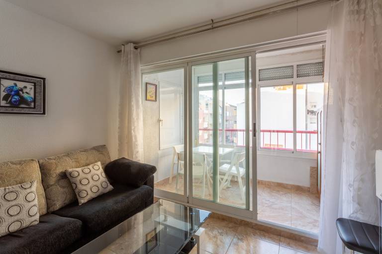 Beautiful Vacation Hom "Mtsrat8 "e with Air Conditioning & Terrace — photo 3