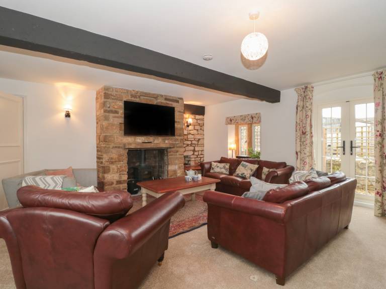 Family-friendly cottage with jacuzzi & garden | Pets are welcome — photo 5