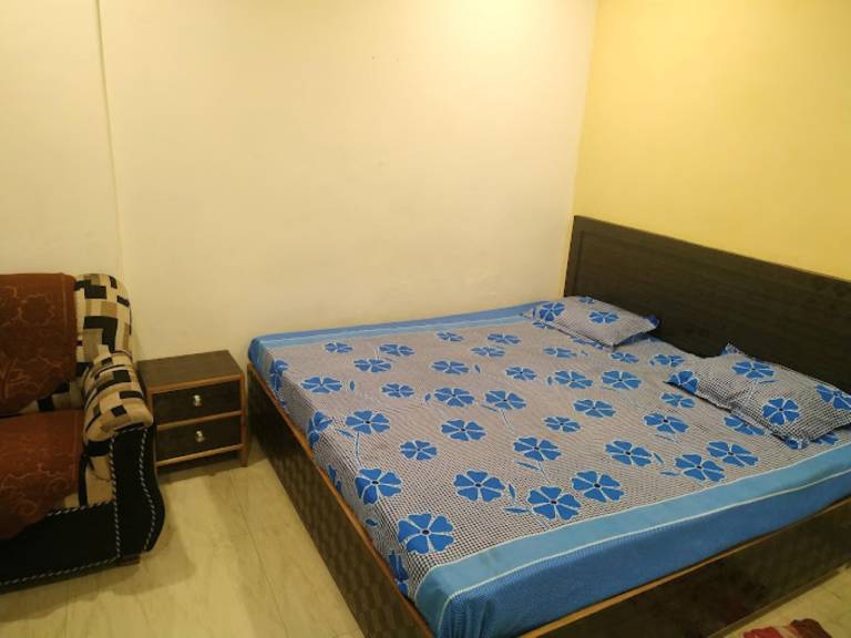 Shri Balaji Guest House( Varanasi, UP) in Tola