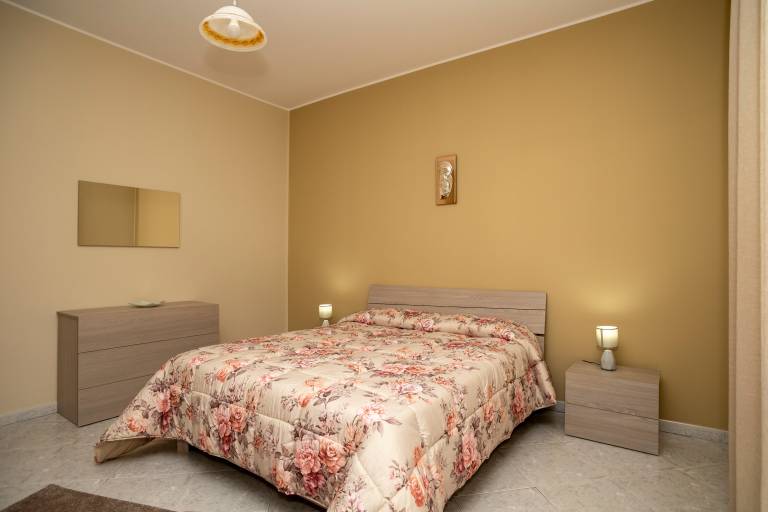 Fully equipped spacious holiday apartment with fast internet | City view | Pet-friendly in Messina