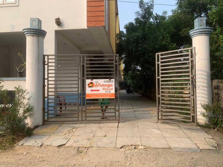 Hotel O Orange Resort ECR