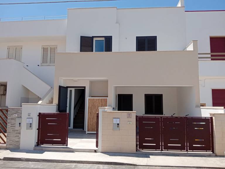 Vacation home with patio | Sea view — photo 2