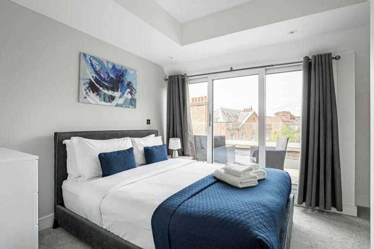 Apartment Ealing