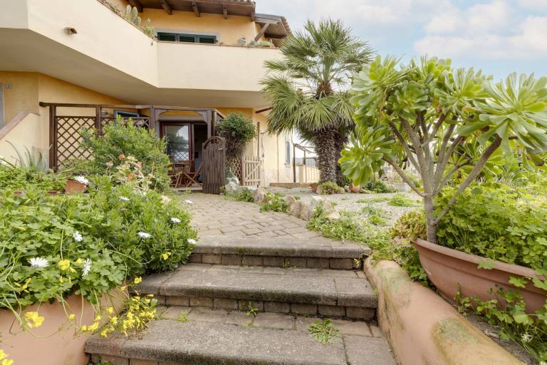 Rental apartment with yard | Close to the beach | Pets allowed — photo 4
