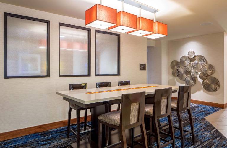 DoubleTree Suites by Hilton Minneapolis — photo 5