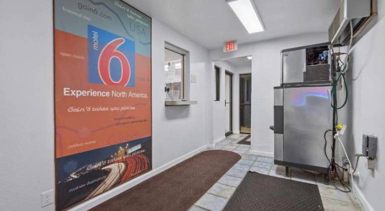 Motel 6 Normal, IL - Bloomington Area — photo 2