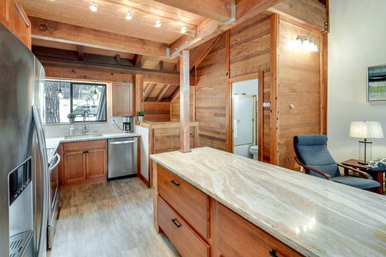 1 Mi to Northstar Skiing: Cozy Pet-Friendly Condo! — photo 4