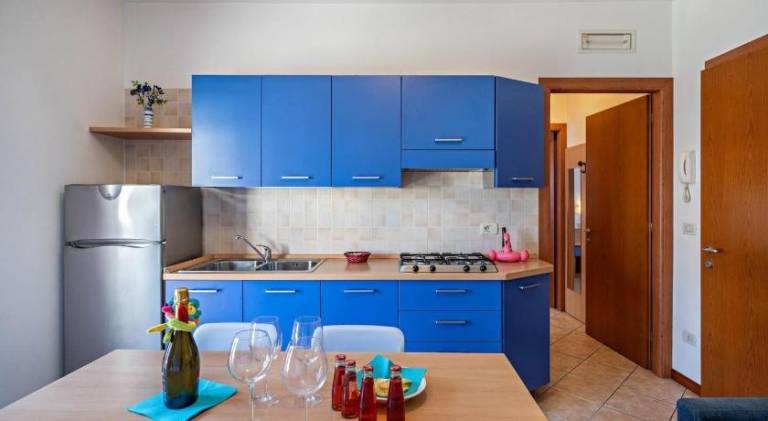 Rental apartment with 2 rooms for 7 persons — photo 3