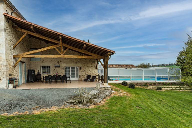 House Saint-Vincent-de-Lamontjoie