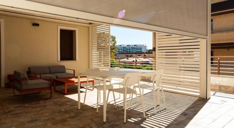 Serviced apartment with terrace — photo 3