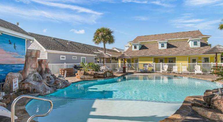 House with pool, BBQ & garden | Good for workation — photo 3