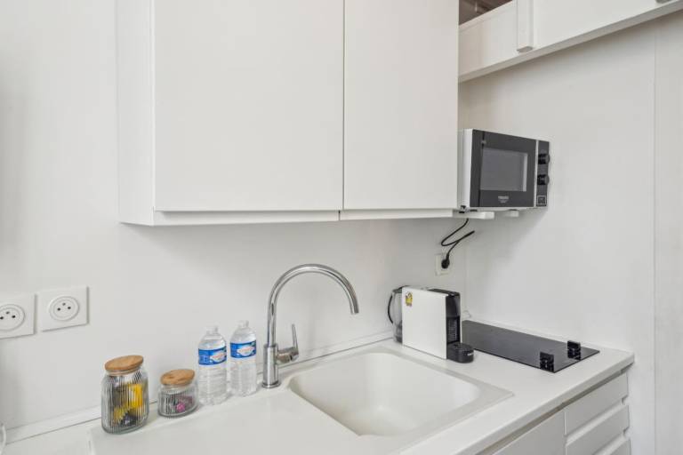 Apartment | Close to Place des Quinconces — photo 3