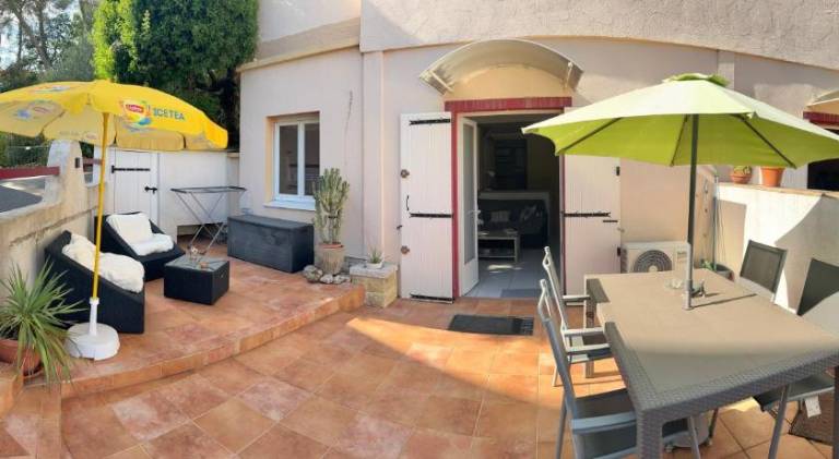 Apartment with barbeque, terrace & yard | Pet-friendly — photo 3