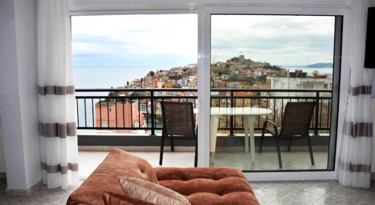 Holiday apartment with terrace — photo 5