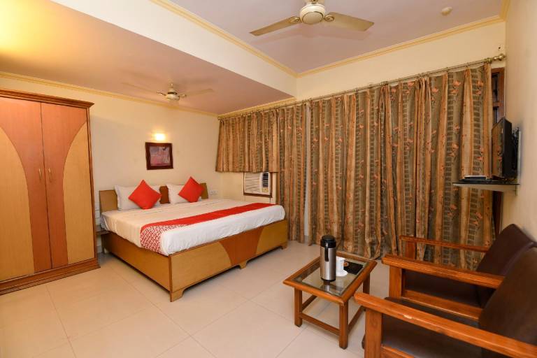 OYO 36311 Hotel Sweet Dream
