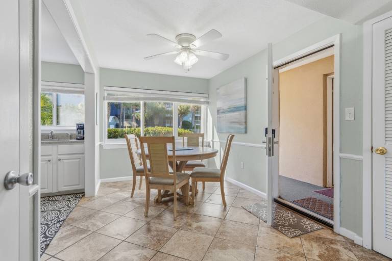 209B - 1BR/1 Bath at Seaspray Condos on Okaloosa Island, Fort Walton Beach, Fl — photo 4