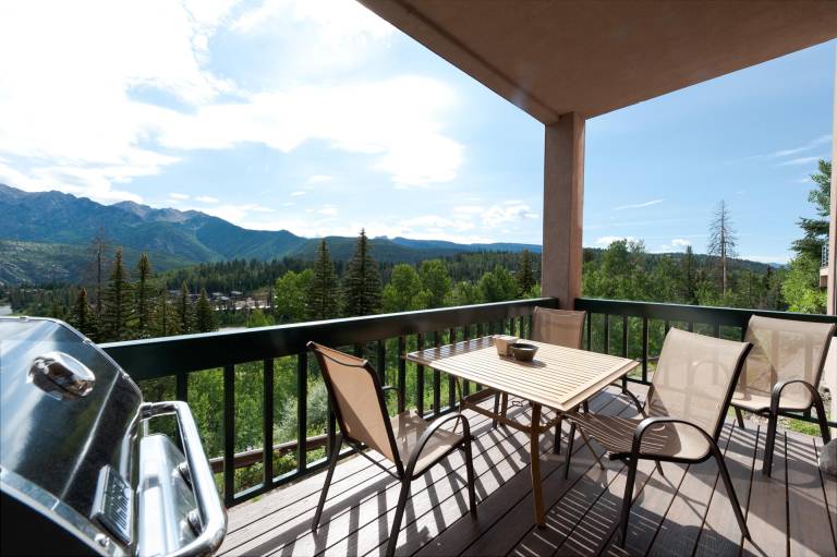 House with grill | Mountain view in Durango, CO