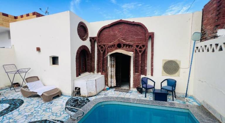 Holiday apartment with pool in Luxor