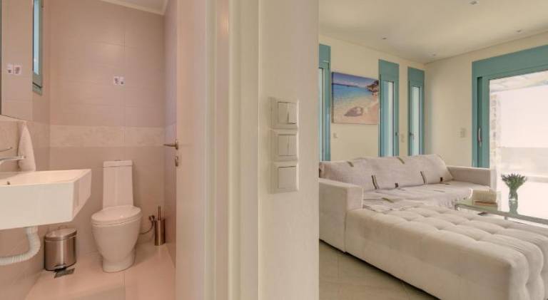 Ouzo Villas 1 — photo 2