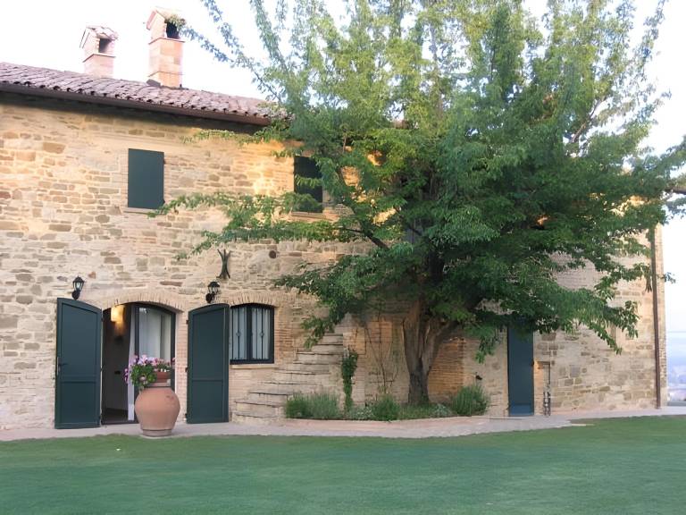 Pleasant farm with terrace, pool & garden | Dogs allowed in Gubbio